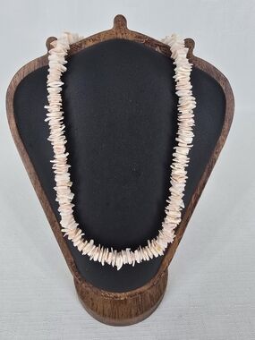 Vintage Shell Chip Strand Necklace